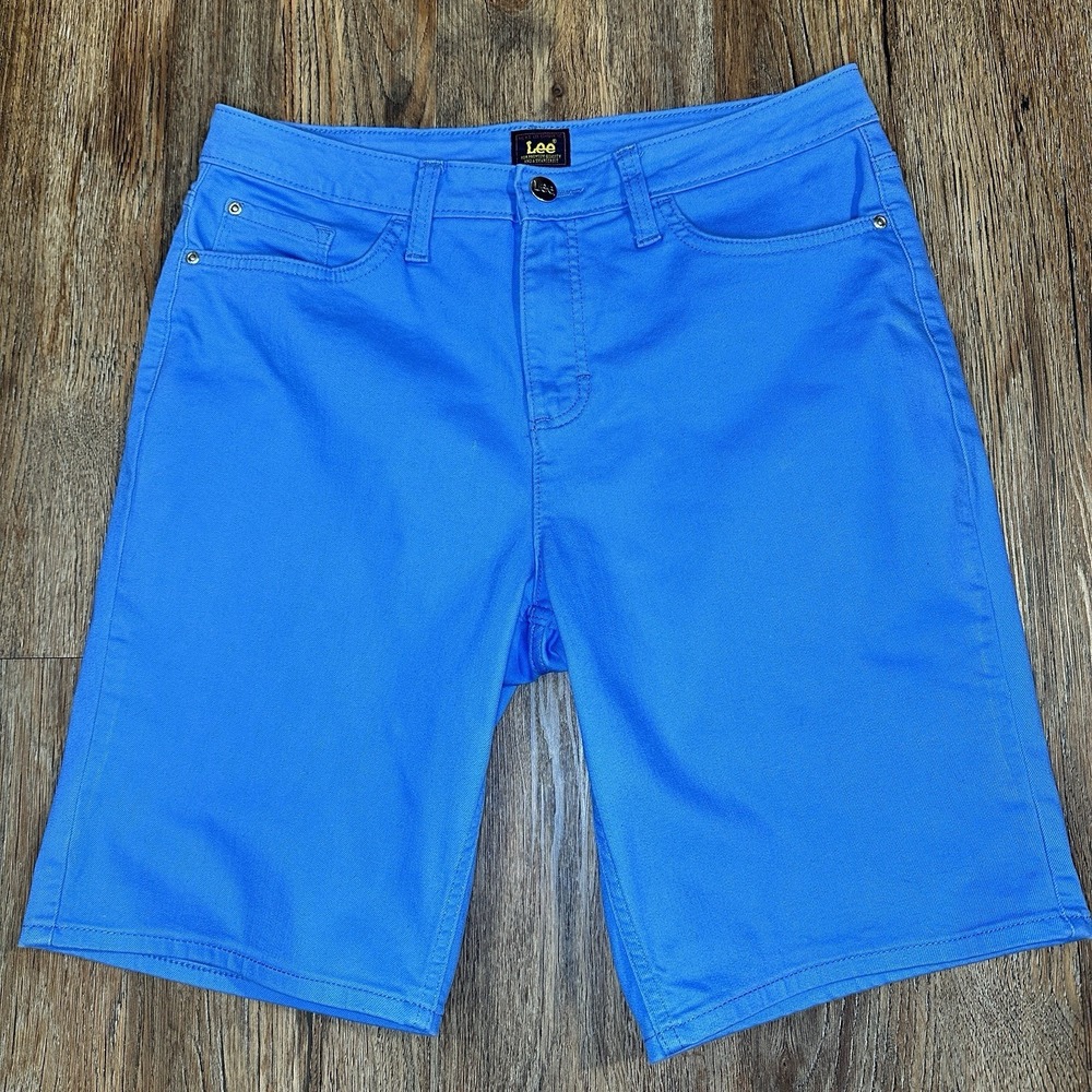 Lee Womens Bermuda Shorts 12 Medium Cornflower Blue Stretch Mid Rise Casual
